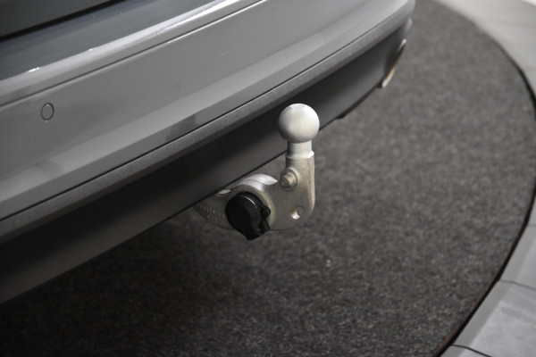 Volvo V60 2.0 B3 Momentum *1ste Eigenaar*Navigatie*Panoramadak*Trekhaak*Stoelverwarming*