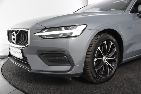 Volvo V60 2.0 B3 Momentum *1ste Eigenaar*Navigatie*Panoramadak*Trekhaak*Stoelverwarming*