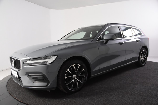 Volvo V60 2.0 B3 Momentum *1ste Eigenaar*Navigatie*Panoramadak*Trekhaak*Stoelverwarming*