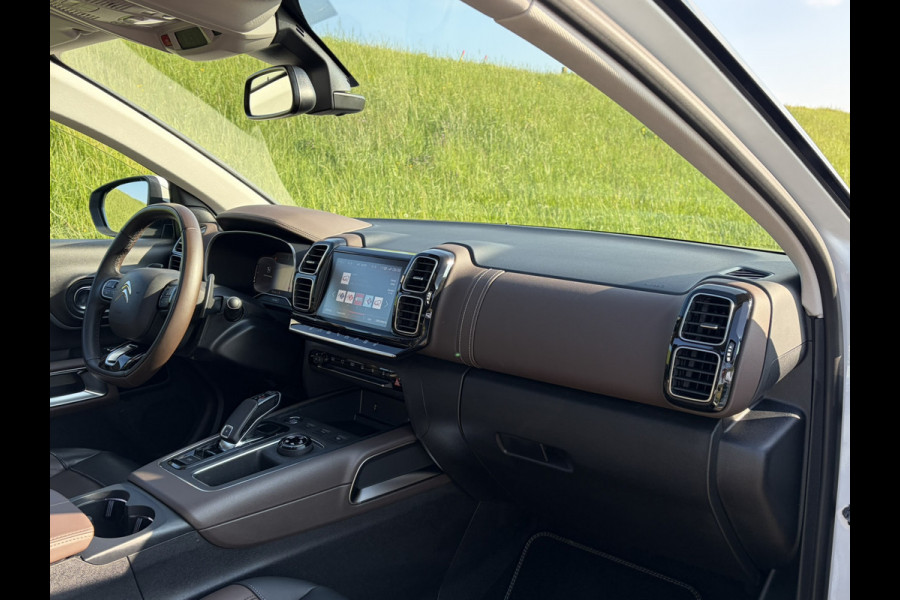Citroën C5 Aircross 1.6 PureTech Shine Leder | Massagestoelen met Memory | Blind Spot | PDC V&A | Camera | Grip Control