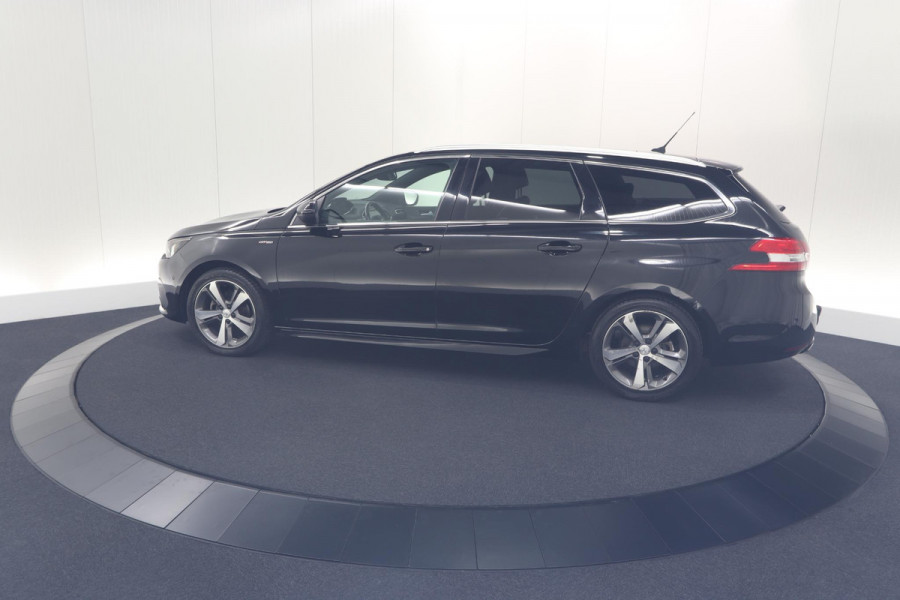 Peugeot 308 SW PureTech 130 GT-line | Trekhaak | Panoramadak | Camera | Alcantara Bekleding | Dodehoekdetectie