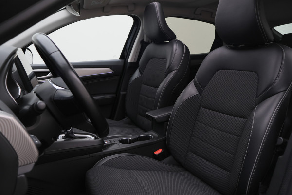 Renault Arkana 1.6 E-Tech Hybrid 145 Intens Panoramadak, Apple Carplay, Keyless, ACC, Stuur-/Stoelverw., 18"