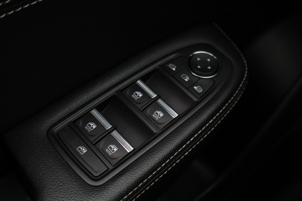 Renault Arkana 1.6 E-Tech Hybrid 145 Intens Panoramadak, Apple Carplay, Keyless, ACC, Stuur-/Stoelverw., 18"