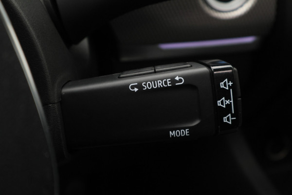 Renault Arkana 1.6 E-Tech Hybrid 145 Intens Panoramadak, Apple Carplay, Keyless, ACC, Stuur-/Stoelverw., 18"