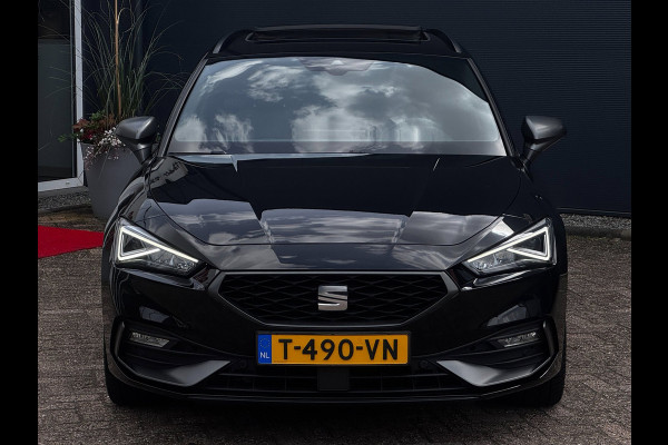 Seat Leon Sportstourer 1.5 eTSI FR Business Intense 150 PK | Schuif-Kantel Dak | NL-Auto | Camera | Beats Audio | Virtual Cockpit