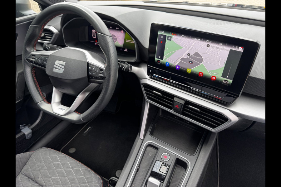 Seat Leon Sportstourer 1.5 eTSI FR Business Intense 150 PK | Schuif-Kantel Dak | NL-Auto | Camera | Beats Audio | Virtual Cockpit