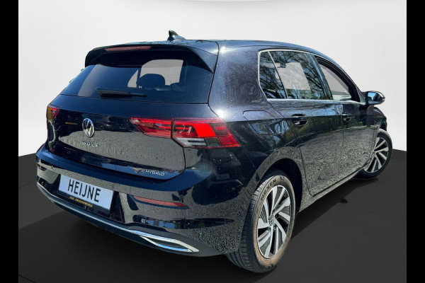Volkswagen Golf eHybrid PHEV 204PK DSG STYLE CAMERA/CARPLAY/STUURVERW.