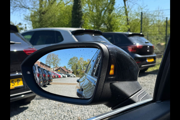 Volkswagen Golf eHybrid PHEV 204PK DSG STYLE CAMERA/CARPLAY/STUURVERW.