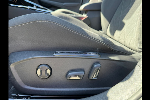 Volkswagen Golf eHybrid PHEV 204PK DSG STYLE CAMERA/CARPLAY/STUURVERW.