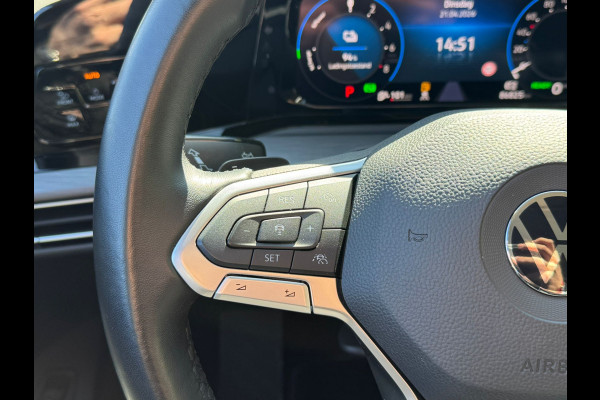 Volkswagen Golf eHybrid PHEV 204PK DSG STYLE CAMERA/CARPLAY/STUURVERW.