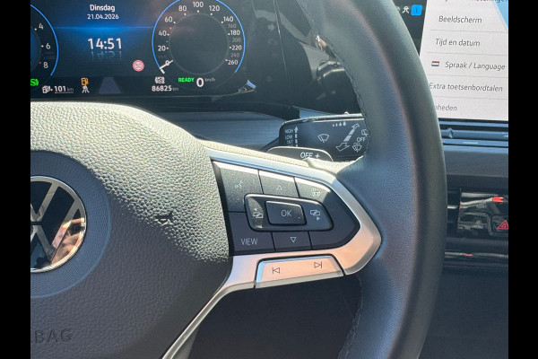 Volkswagen Golf eHybrid PHEV 204PK DSG STYLE CAMERA/CARPLAY/STUURVERW.