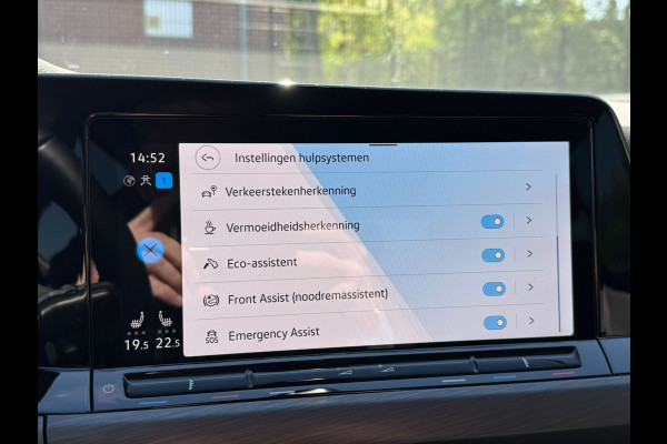 Volkswagen Golf eHybrid PHEV 204PK DSG STYLE CAMERA/CARPLAY/STUURVERW.