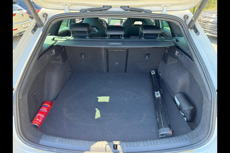 CUPRA Leon Sportstourer e-Hybrid PHEV 245PK DSG SPORT TREKHAAK/CARPLAY/CAMERA/NAVI