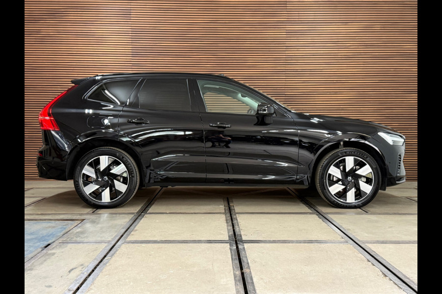 Volvo XC60 2.0 T6 Plug-in hybrid AWD Plus Dark | Pano | Winterpakket | Trekhaak elektr.| 360 camera | 20Inch | BOMVOL
