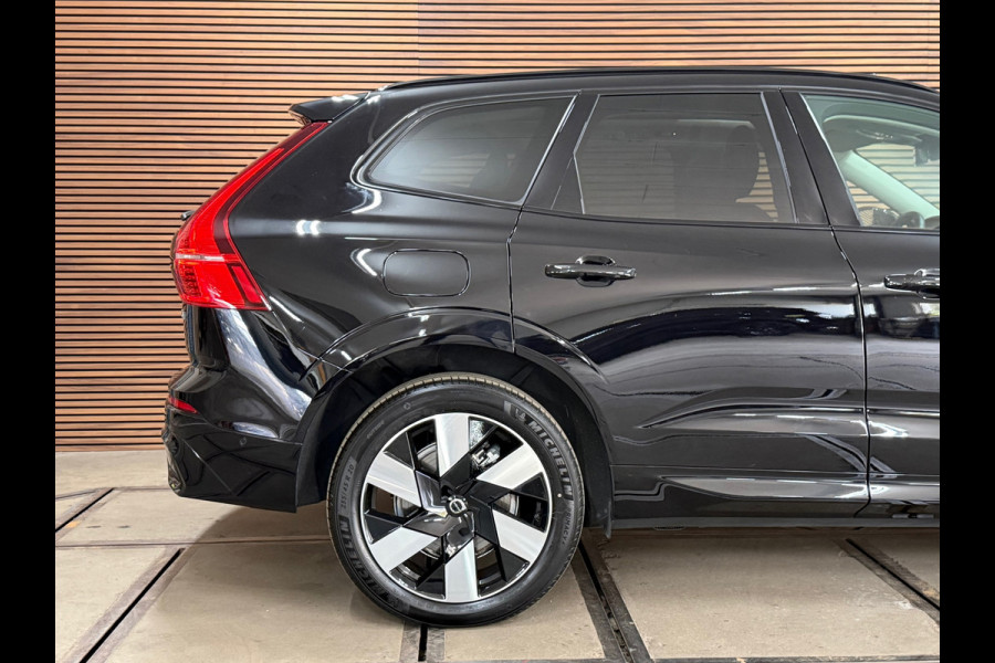 Volvo XC60 2.0 T6 Plug-in hybrid AWD Plus Dark | Pano | Winterpakket | Trekhaak elektr.| 360 camera | 20Inch | BOMVOL