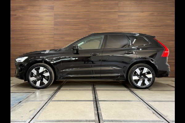 Volvo XC60 2.0 T6 Plug-in hybrid AWD Plus Dark | Pano | Winterpakket | Trekhaak elektr.| 360 camera | 20Inch | BOMVOL