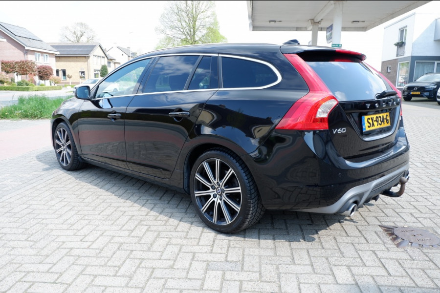 Volvo V60 2.0 T4 Bus. Sport / INCL. 12mnd BOVAG / schuif-Kantel dak