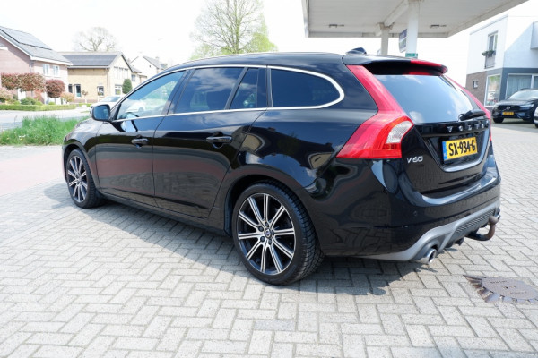 Volvo V60 2.0 T4 Bus. Sport / INCL. 12mnd BOVAG / schuif-Kantel dak