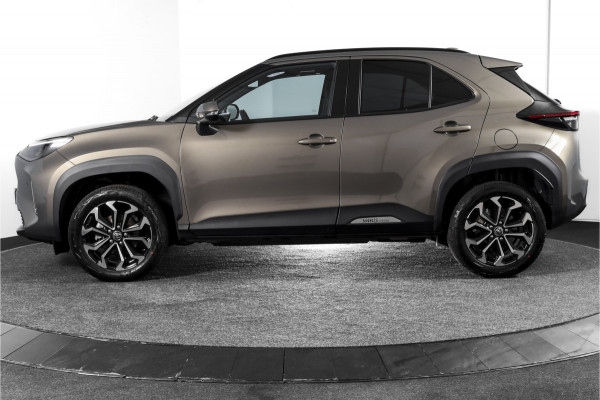 Toyota Yaris Cross 1.5 Hybrid 115 Dynamic | Dig.Cockpit | Adapt.Cruise | Stoel-+stuurverwarming | Camera | PDC | NAV+App.Connect | Auto.Airco | LM 17" | 4662