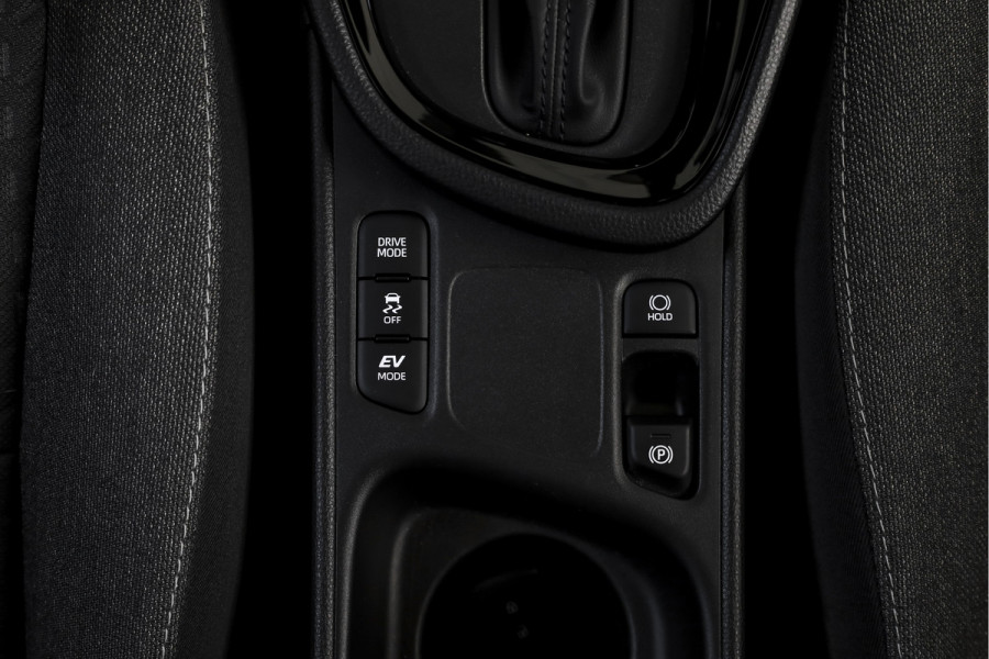 Toyota Yaris Cross 1.5 Hybrid 115 Dynamic | Dig.Cockpit | Adapt.Cruise | Stoel-+stuurverwarming | Camera | PDC | NAV+App.Connect | Auto.Airco | LM 17" | 4662