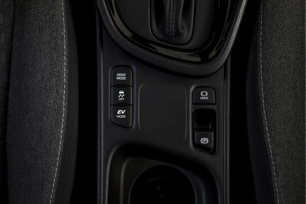 Toyota Yaris Cross 1.5 Hybrid 115 Dynamic | Dig.Cockpit | Adapt.Cruise | Stoel-+stuurverwarming | Camera | PDC | NAV+App.Connect | Auto.Airco | LM 17" | 4662