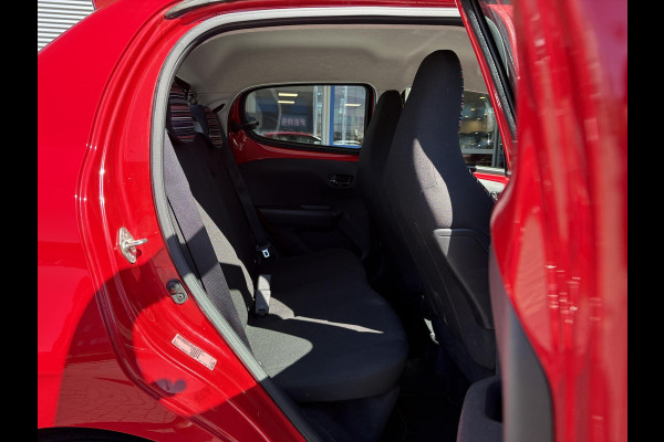 Citroën C1 1.0 VTi Shine | Carplay | Achteruitrijcamera | L.M. Velgen | Airco