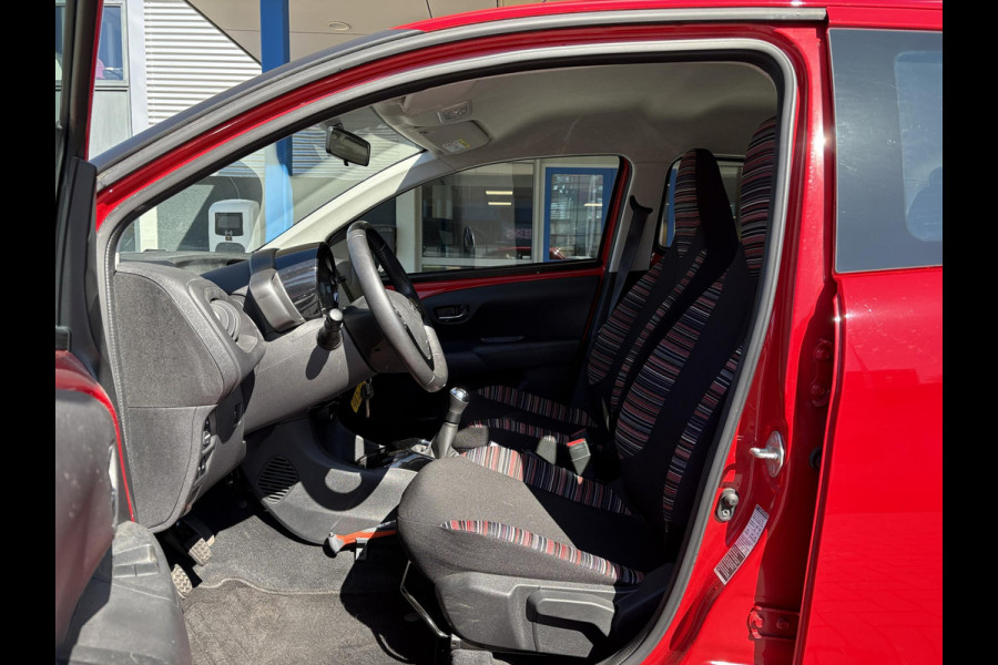 Citroën C1 1.0 VTi Shine | Carplay | Achteruitrijcamera | L.M. Velgen | Airco