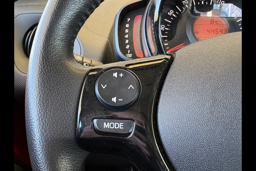 Citroën C1 1.0 VTi Shine | Carplay | Achteruitrijcamera | L.M. Velgen | Airco