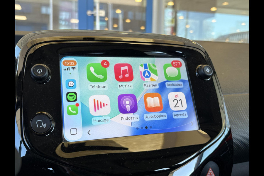 Citroën C1 1.0 VTi Shine | Carplay | Achteruitrijcamera | L.M. Velgen | Airco