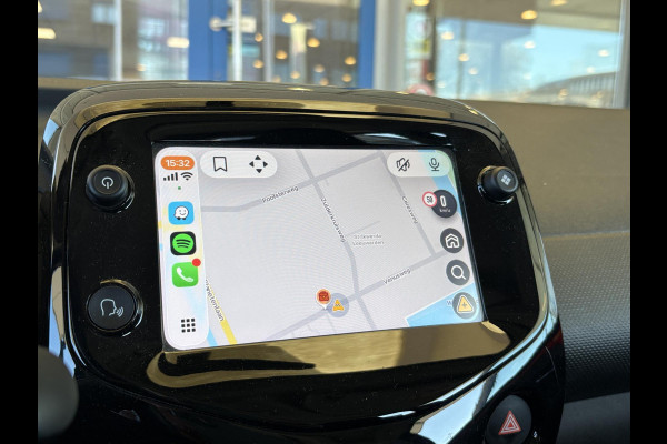 Citroën C1 1.0 VTi Shine | Carplay | Achteruitrijcamera | L.M. Velgen | Airco