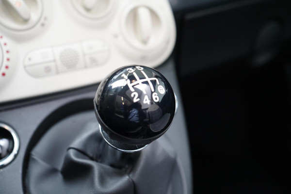 Fiat 500C 1.0 Hybrid Lounge | Apple Carplay | Airconditioning | Cruise control | Parkeersensoren