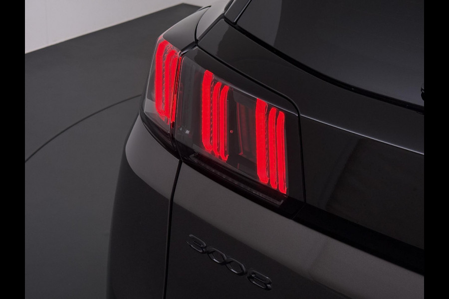 Peugeot 3008 1.6 HYbrid 225 GT Pack Business PANO | BLACK PACK | CAMERA | CRUISE CONTROL ADAPTIEF DODE HOEK SENSOR | ELEK. ACHTERKLEP | STOELVERWARMING| FOCAL AUDIO|