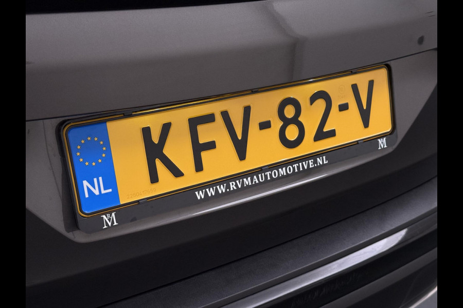 Peugeot 3008 1.6 HYbrid 225 GT Pack Business PANO | BLACK PACK | CAMERA | CRUISE CONTROL ADAPTIEF DODE HOEK SENSOR | ELEK. ACHTERKLEP | STOELVERWARMING| FOCAL AUDIO|