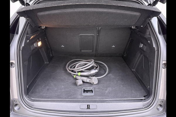 Peugeot 3008 1.6 HYbrid 225 GT Pack Business PANO | BLACK PACK | CAMERA | CRUISE CONTROL ADAPTIEF DODE HOEK SENSOR | ELEK. ACHTERKLEP | STOELVERWARMING| FOCAL AUDIO|