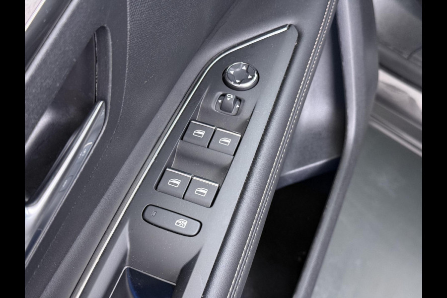 Peugeot 3008 1.6 HYbrid 225 GT Pack Business PANO | BLACK PACK | CAMERA | CRUISE CONTROL ADAPTIEF DODE HOEK SENSOR | ELEK. ACHTERKLEP | STOELVERWARMING| FOCAL AUDIO|