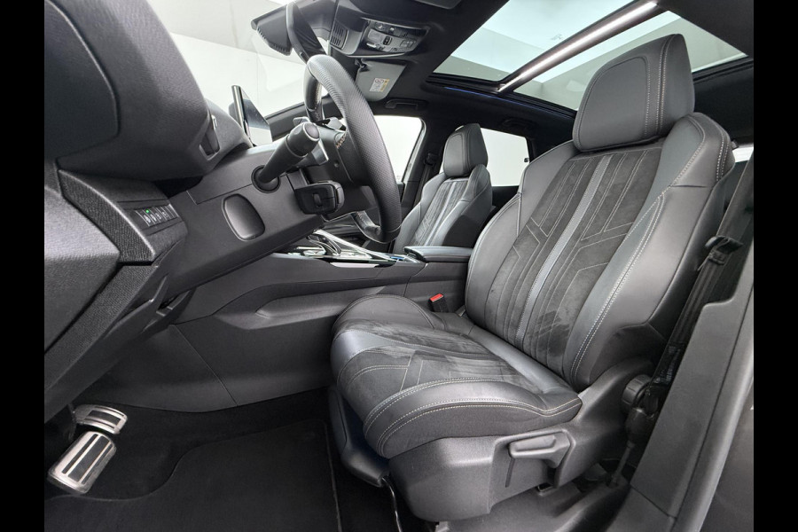 Peugeot 3008 1.6 HYbrid 225 GT Pack Business PANO | BLACK PACK | CAMERA | CRUISE CONTROL ADAPTIEF DODE HOEK SENSOR | ELEK. ACHTERKLEP | STOELVERWARMING| FOCAL AUDIO|