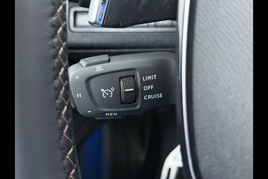 Peugeot 3008 1.6 HYbrid 225 GT Pack Business PANO | BLACK PACK | CAMERA | CRUISE CONTROL ADAPTIEF DODE HOEK SENSOR | ELEK. ACHTERKLEP | STOELVERWARMING| FOCAL AUDIO|