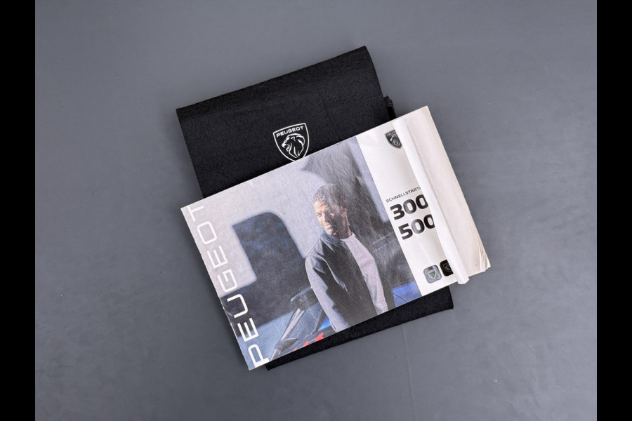 Peugeot 3008 1.6 HYbrid 225 GT Pack Business PANO | BLACK PACK | CAMERA | CRUISE CONTROL ADAPTIEF DODE HOEK SENSOR | ELEK. ACHTERKLEP | STOELVERWARMING| FOCAL AUDIO|