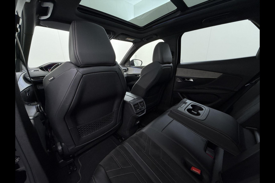 Peugeot 3008 1.6 HYbrid 225 GT Pack Business PANO | BLACK PACK | FOCAL AUDIO | CAMERA | CRUISE CONTROLE | ELEK. ACHTERKLEP | STOELVERWARMING | RIJKLAAR + 12 MND BOVAG GARANTIE |