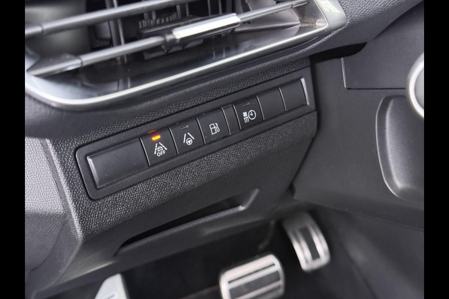 Peugeot 3008 1.6 HYbrid 225 GT Pack Business PANO | BLACK PACK | FOCAL AUDIO | CAMERA | CRUISE CONTROLE | ELEK. ACHTERKLEP | STOELVERWARMING | RIJKLAAR + 12 MND BOVAG GARANTIE |