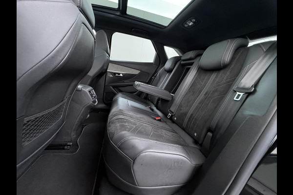 Peugeot 3008 1.6 HYbrid 225 GT Pack Business PANO | BLACK PACK | FOCAL AUDIO | CAMERA | CRUISE CONTROLE | ELEK. ACHTERKLEP | STOELVERWARMING | RIJKLAAR + 12 MND BOVAG GARANTIE |