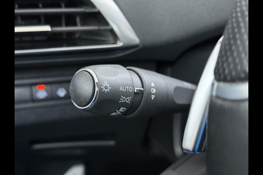 Peugeot 3008 1.6 HYbrid 225 GT Pack Business PANO | BLACK PACK | FOCAL AUDIO | CAMERA | CRUISE CONTROLE | ELEK. ACHTERKLEP | STOELVERWARMING | RIJKLAAR + 12 MND BOVAG GARANTIE |