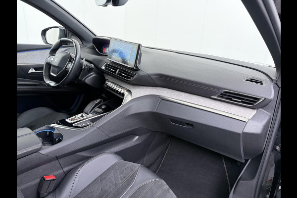 Peugeot 3008 1.6 HYbrid 225 GT Pack Business PANO | BLACK PACK | FOCAL AUDIO | CAMERA | CRUISE CONTROLE | ELEK. ACHTERKLEP | STOELVERWARMING | RIJKLAAR + 12 MND BOVAG GARANTIE |