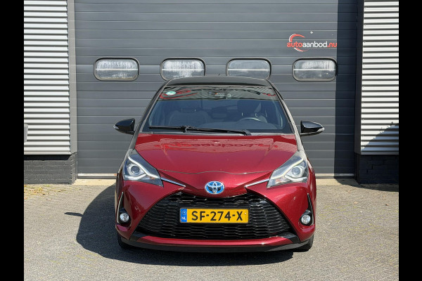 Toyota Yaris 1.5 Hybrid Bi-Tone Plus | Panoramadak | Navigatie | Camera | Climate Control |