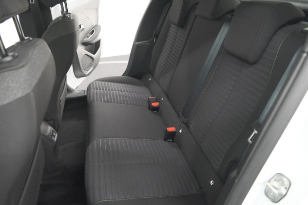 Peugeot e-208 EV Active 50 kWh | 11 KW Laadfunctie | Parkeersensoren | Apple Carplay
