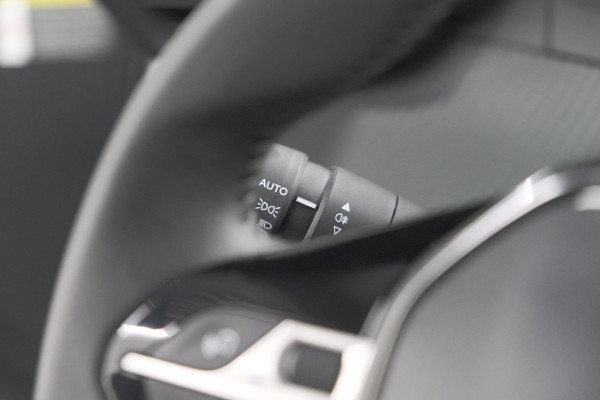 Peugeot e-208 EV Active 50 kWh | 11 KW Laadfunctie | Parkeersensoren | Apple Carplay