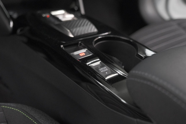 Peugeot e-208 EV Active 50 kWh | 11 KW Laadfunctie | Parkeersensoren | Apple Carplay