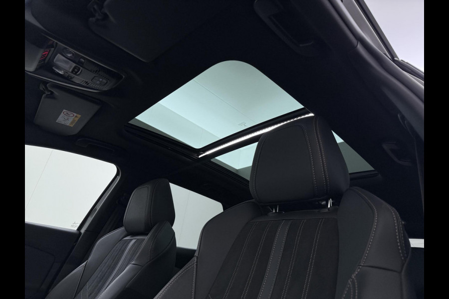 Peugeot 3008 1.6 HYbrid 225 GT Pack Business PANO | BLACK PACK | CAMERA VOOR + ACHTER | ADAPTIVE CRUISE | DODE HOEK SENSOR | ELEK. ACHTERKLEP | STOELVERWARMING| FOCAL AUDIO