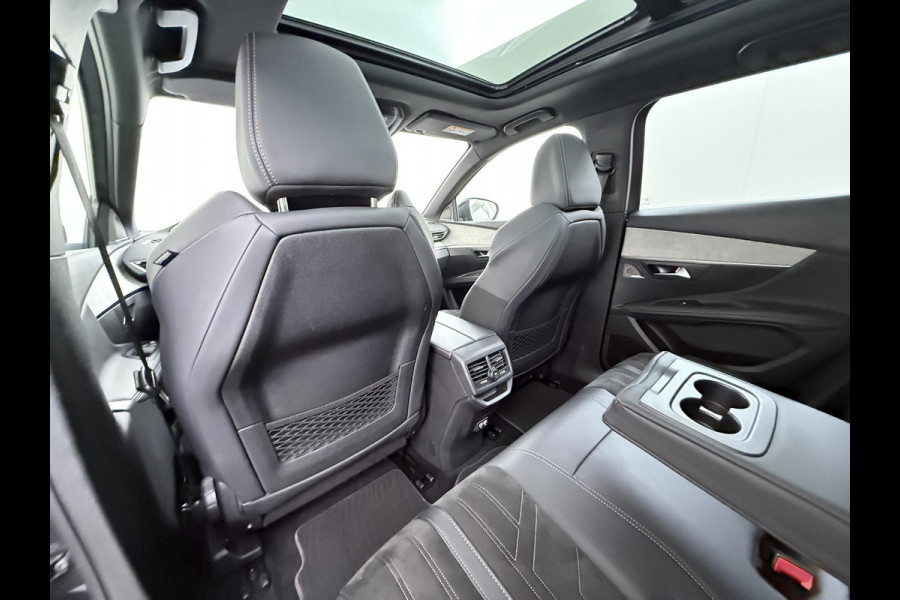 Peugeot 3008 1.6 HYbrid 225 GT Pack Business PANO | BLACK PACK | CAMERA VOOR + ACHTER | ADAPTIVE CRUISE | DODE HOEK SENSOR | ELEK. ACHTERKLEP | STOELVERWARMING| FOCAL AUDIO