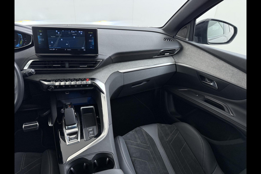 Peugeot 3008 1.6 HYbrid 225 GT Pack Business PANO | BLACK PACK | CAMERA VOOR + ACHTER | ADAPTIVE CRUISE | DODE HOEK SENSOR | ELEK. ACHTERKLEP | STOELVERWARMING| FOCAL AUDIO